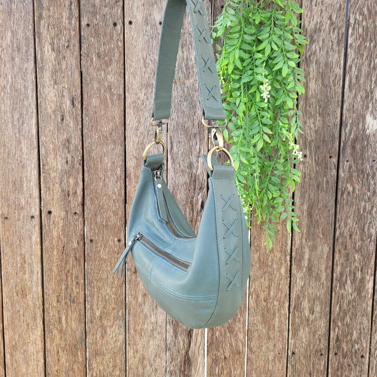 Luna slouchy crossbody online bag