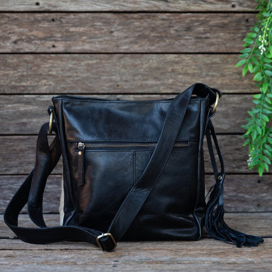 Country Road Genuine Leather bucket bag in 2023 | Leather bucket bag,  Genuine leather, Bags